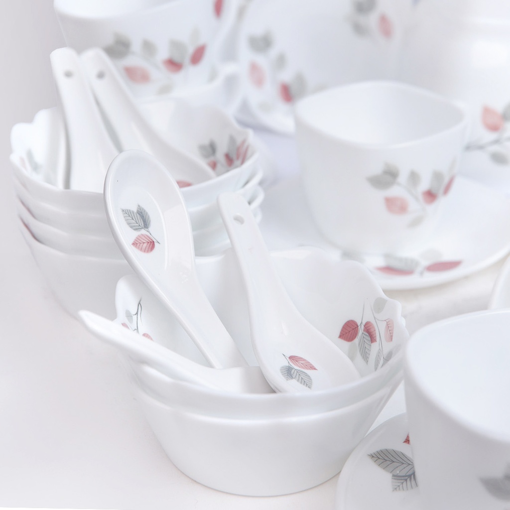 Service a Table en Porcelaine 64 Pièces IRIS Carré - Model 2