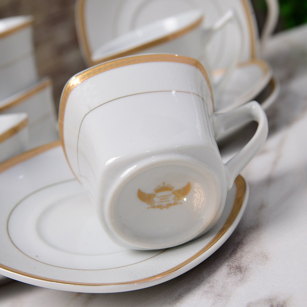 Service à Table 72 Pièces en Porcelaine Florence M3- Carré