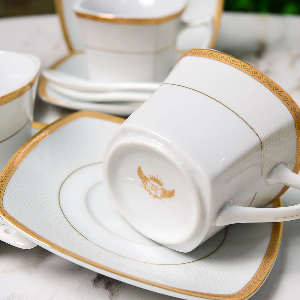 Service à Table 72 Pièces en Porcelaine Florence M3- Carré