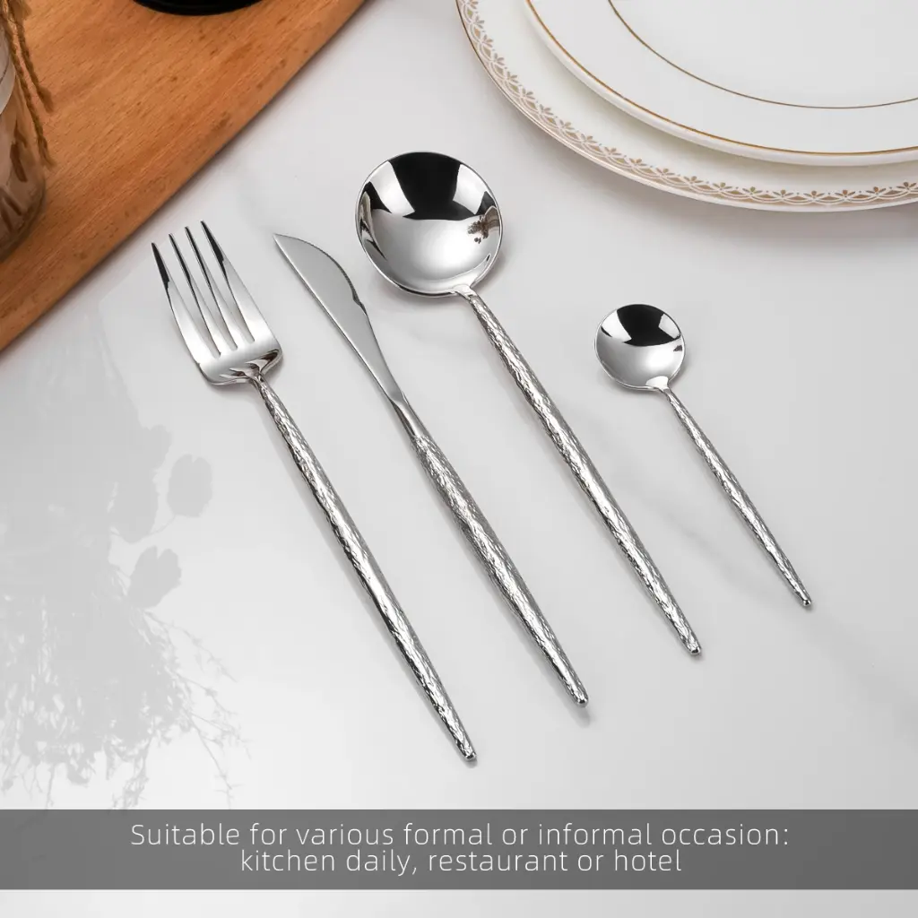 Coffret Ménagère 24 Pièces En Acier Inoxydable Argenté